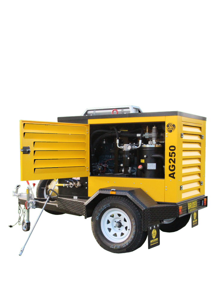 [AG250T] 250cfm Rotary screw compressor, Diesel driven, mounted on a heavy duty trailer.