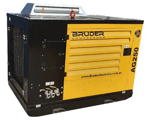 [K01010068] [SP7000S] 250cfm Rotary screw compressor, Diesel driven, Safety Spec, mounted on a Transport Skid